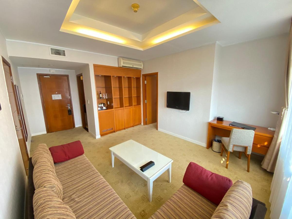 Muong Thanh Holiday Da Lat Hotel Exterior photo